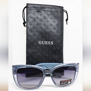 GUESS NWT CRYSTAL BLUE  NWT SUNGLASSES WITH CASE